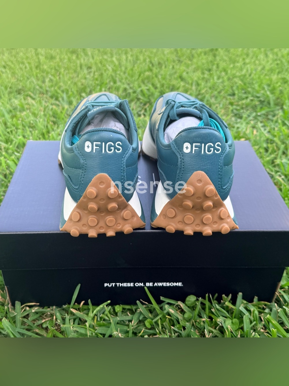 Figs New Balance 327 Shoes - Picture 5 of 8